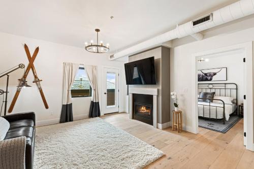 Whitefish House | Bear Den