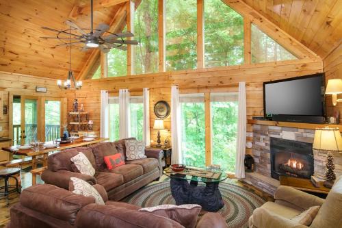 Black Bear Falls House | Bear Essentials By Stony Brook Cabins