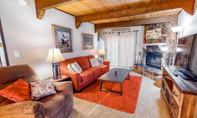 Moonridge House | Bear Mountain Manor