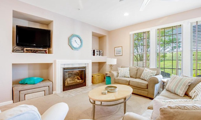 Ocean View Apartment | Bear Trap Dunes - 210G October Glory