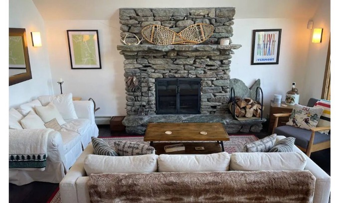 Rochester Cottage | Bear’s Den Green Mountain Retreat