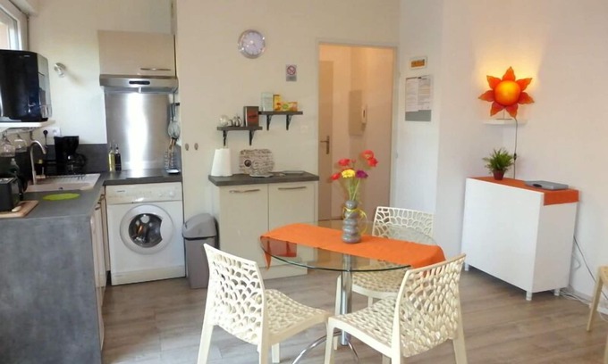 Croix de Pierre Apartment | Beau Furnished classified 3 * 3/4 Pers. + PARKING + WIFI + Garden