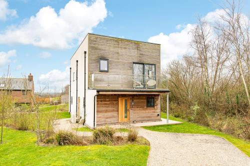 Holworth House | Beaumont Village 21 BV21 Silverlake Dorest