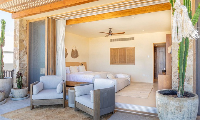 La Ribera Villa | Beautiful Beachfront Family Home