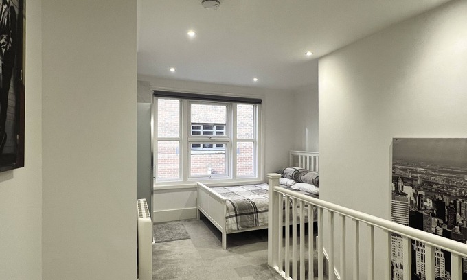 Royal Tunbridge Wells Apartment | Beautiful BoutiqueApartment in the heart of Tunbridge Wells Town Centre.