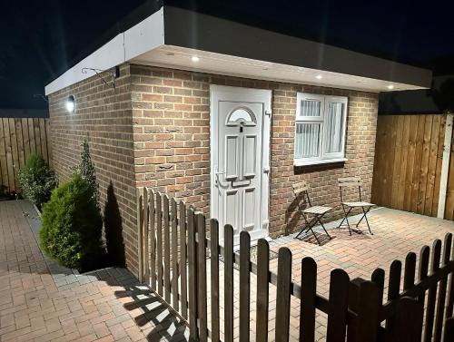 Luton Apartment | Beautiful 1-Bed Modern Luxury Apartment in Luton