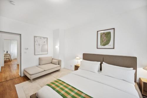 Barmen Apartment | Beautiful 1-Bedroom Apartment with Kitchen, King Bed and Free Wifi in Wuppertal