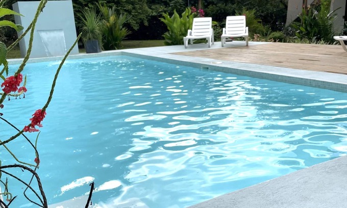 Ojochal House | Beautiful 1-bedroom casita in delightful Ojochal w/WiFi, AC, pool - adults only