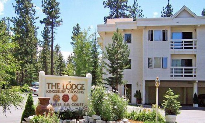 Lower Kingsbury Apartment | Beautiful 1 bedroom unit at resort, sleeps 4