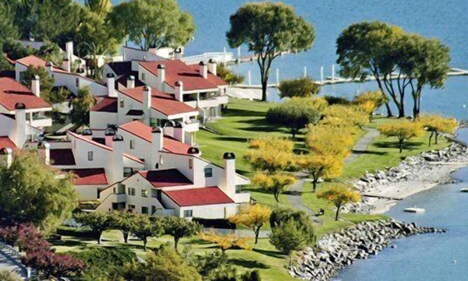 Chelan Apartment | Beautiful 1 bedroom unit at resort, sleeps 4