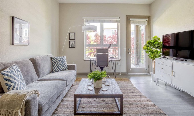 Morse Park Apartment | Beautiful 1BR in Sunnyvale with Gym + Pool