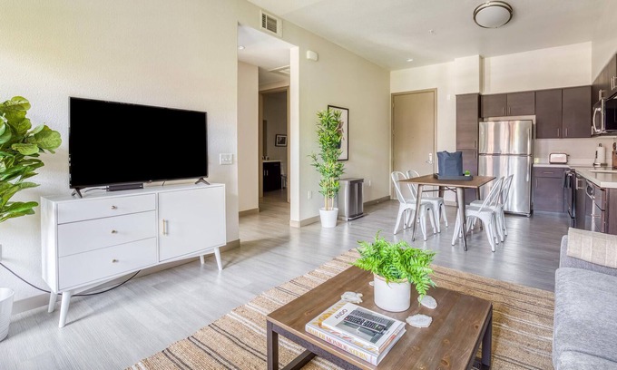 Morse Park Apartment | Beautiful 1BR in Sunnyvale with Gym + Pool