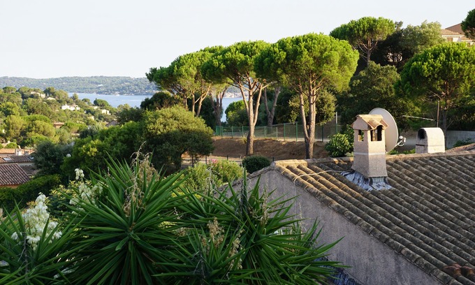 Sainte-Maxime Cottage | Beautiful 2 Bedroom End Of Terrace House With Sea View 🍹🍉⛱️☀️🥥🌴🌺🍍🌸🌊☀️🐚