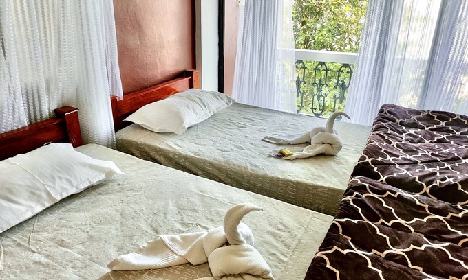 Elappara Cottage | Beautiful 2 bedroom w/garden and s