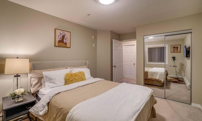 Jasper Place Apartment | Beautiful 2 bedroom/2bth and 2 Free Heated Parking