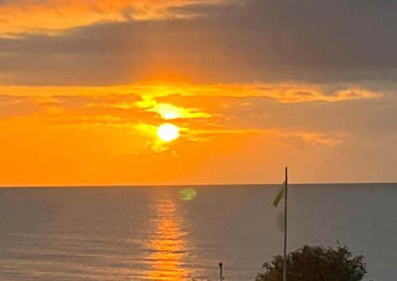 Pevensey Apartment | Beautiful 2 bedroom beach getaway