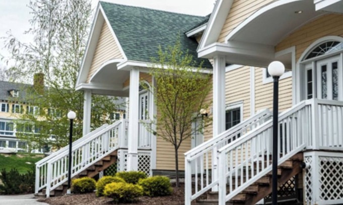 Bethel Condo | Beautiful 2-bedroom condo in Bethel, fitness room, WiFi, walk to restaurants