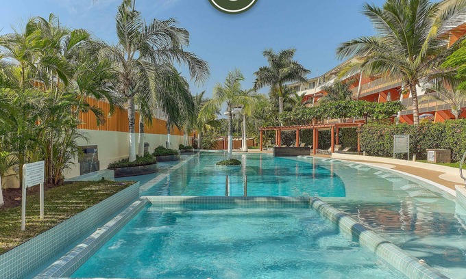La Puntilla Apartment | Beautiful 2 BR Condo - Near the Beach - Pool