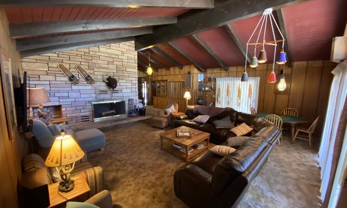 Wrightwood Cabin | Beautiful 2 Story Cabin Short Hop Away from Mountain High Ski
