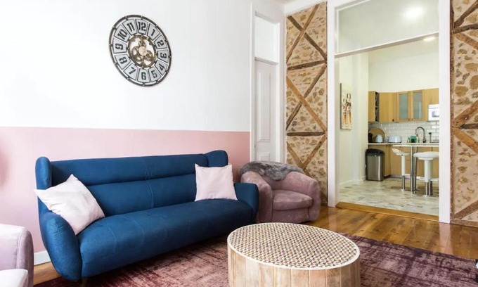 Sao Paulo Apartment | Beautiful 2BR high ceiling/50m from TimeOut market