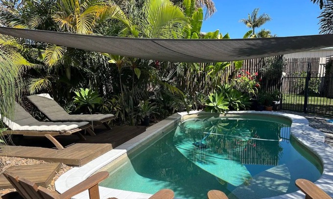 Sandstone Point House | Beautiful 3 bed home, tropical pool and garden, Sandstone Point. Dog Friendly!