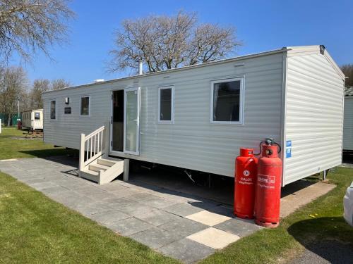 Flookburgh House | Beautiful 3-bed caravan situated on Lakeland haven