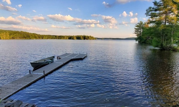 Nobleboro Cottage | Beautiful 3 Bedroom Cottage on Damariscotta Lake
