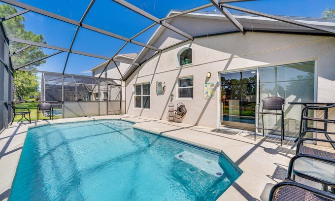 Haines City House | Beautiful 3-bedroom house, with private pool, facing golf course