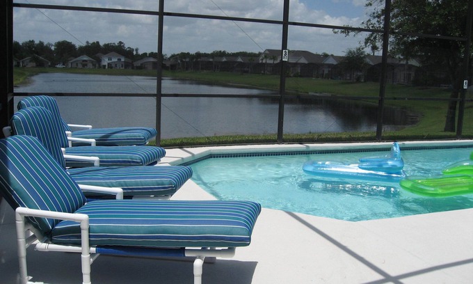 Lake Berkley Villa | Beautiful 3 Bedroom Villa With Stunning Lake Views