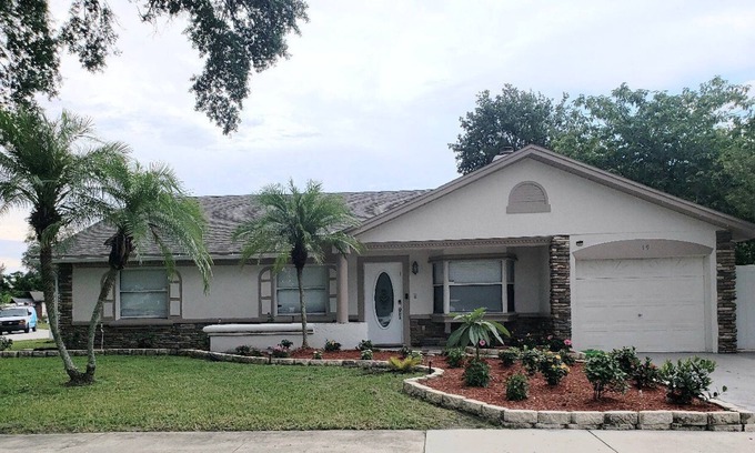 Azalea Park House | Beautiful 3 BR house in the heart of Orlando with a Private Pool Heated