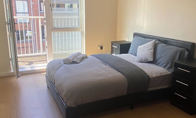 West Thurrock House | Beautiful 4 bedroom home with Parking by Lakeside