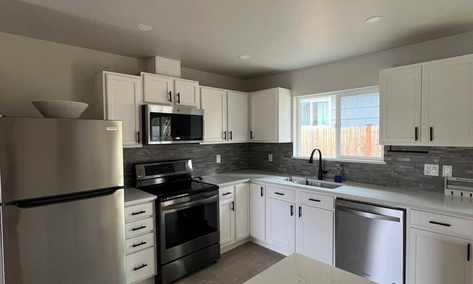 Des Moines House | Beautiful 4-bedroom home in Des Moines WA!