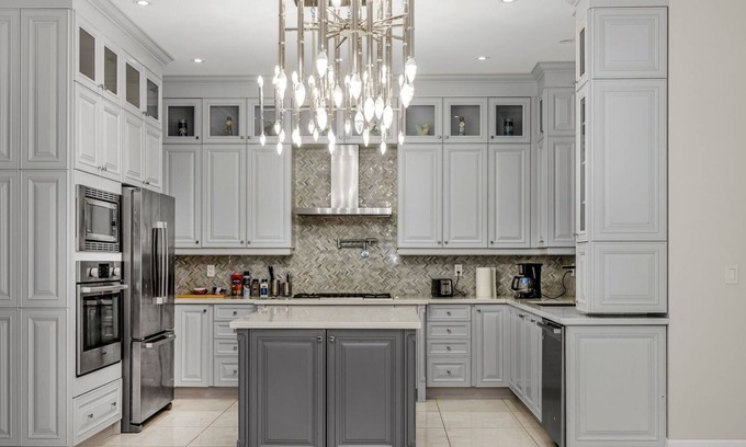 Caledon Villa | Beautiful 4BR Villa in Brampton