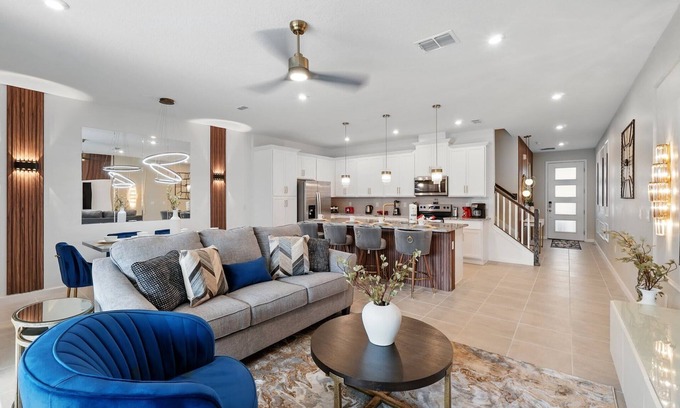 Florida Central Atlantic Coast House | Beautiful 5 Bed Townhome with Splash Pool-2379DST