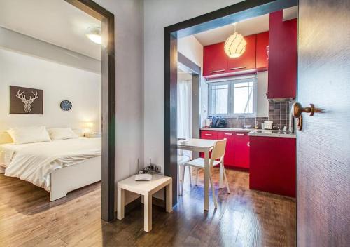 Kaisariani Apartment | Beautiful and cozy studio next to Athens center