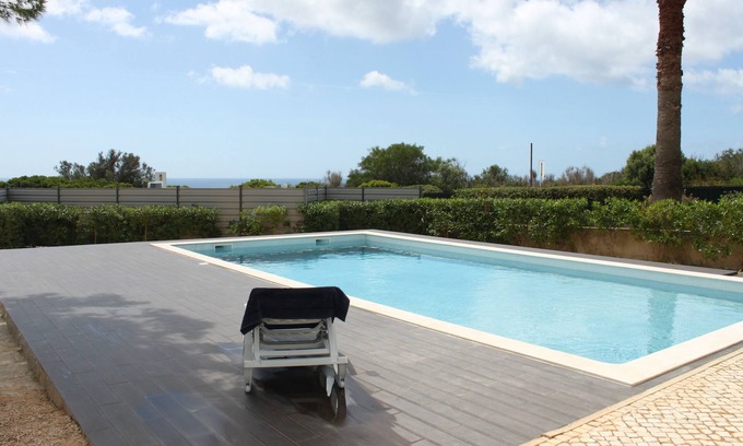 Luz Cottage | Beautiful and modern cottage with 2 bedrooms and pool