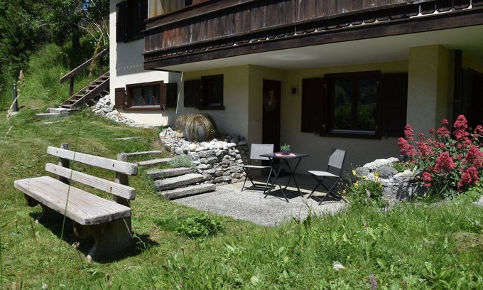 Churwalden Apartment | Beautiful apartment for 2 guests with WIFI, TV and balcony