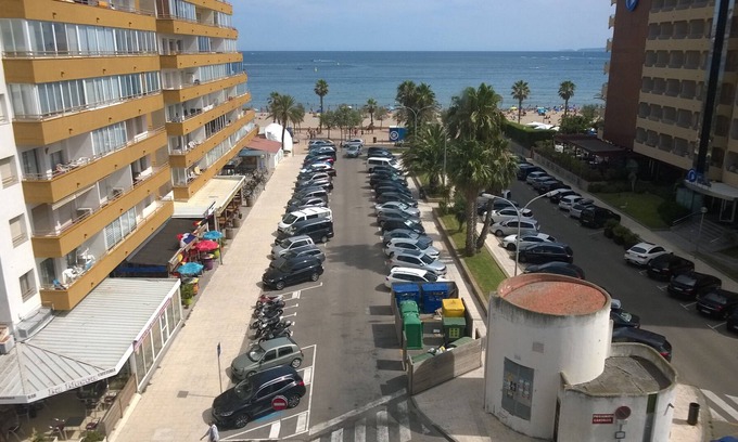 Santa Margarida Apartment | Beautiful apartment, overlooking the beach, in the heart of Santa Margarita
