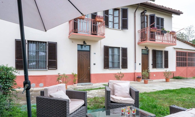 Calliano Apartment | Beautiful apartment for 6 guests with WIFI, patio, pets allowed and panoramic view
