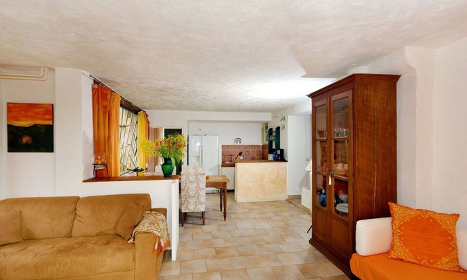Vence Villa | Beautiful apartment in villa for 4 people with pool, WIFI, TV, terrace, pets allowed and parking