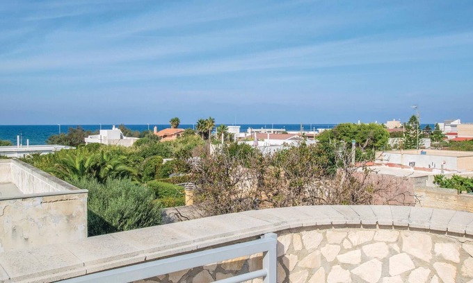 Municipio 1 Apartment | Beautiful Apartment in Bari With 3 Bedrooms and Wifi