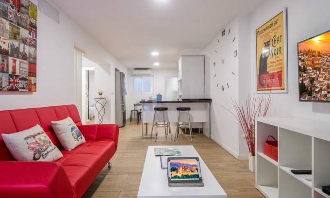 Figares Apartment | Beautiful apartment in the Center