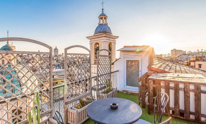 Genoa Historical Centre Apartment | Beautiful Apartment in Genova With Wifi and 4 Bedrooms