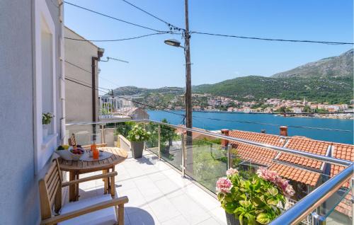 Sustjepan Apartment | Beautiful Apartment In Sustjepan
