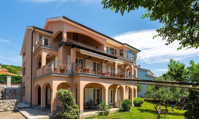 Kostrena Apartment | Beautiful apartment in Kostrena