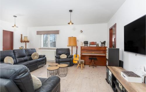 Viskovo Apartment | Beautiful Apartment In Kastav With Wifi