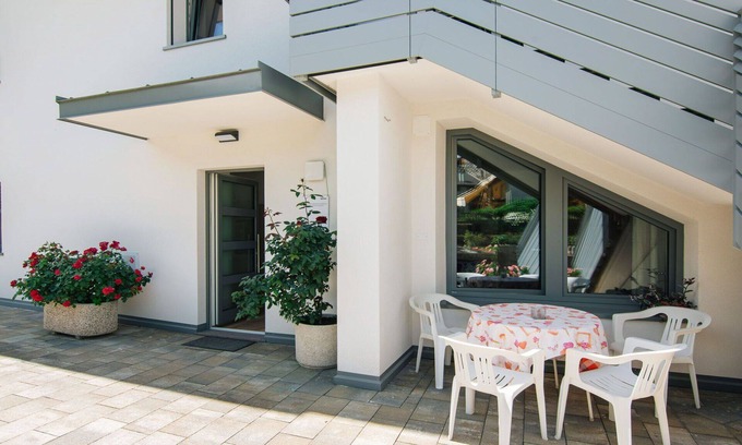 Caldonazzo Apartment | Beautiful apartment for 4 guests with WIFI, TV, patio and pets allowed