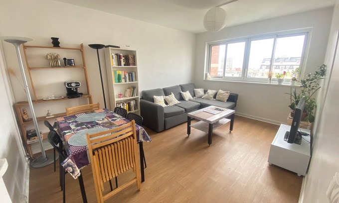 Vanves Apartment | Beautiful apartment on metro13 accessible to the Olympic Games