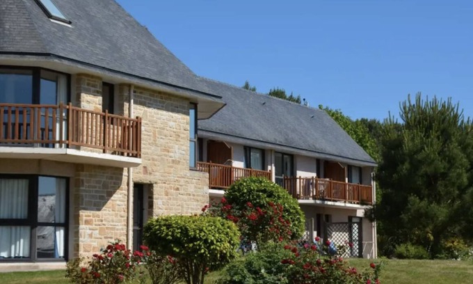 Clohars-Fouesnant Apartment | Beautiful apartment T2 with terrace - Résidence du Golf