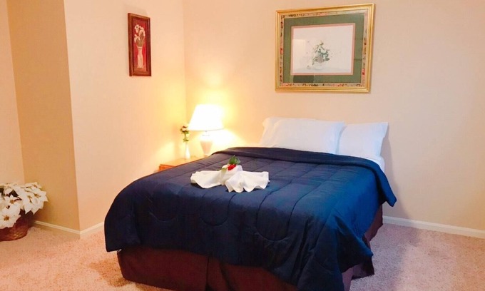 Greensboro Apartment | Beautiful apartment in Historic downtown location close to everything !